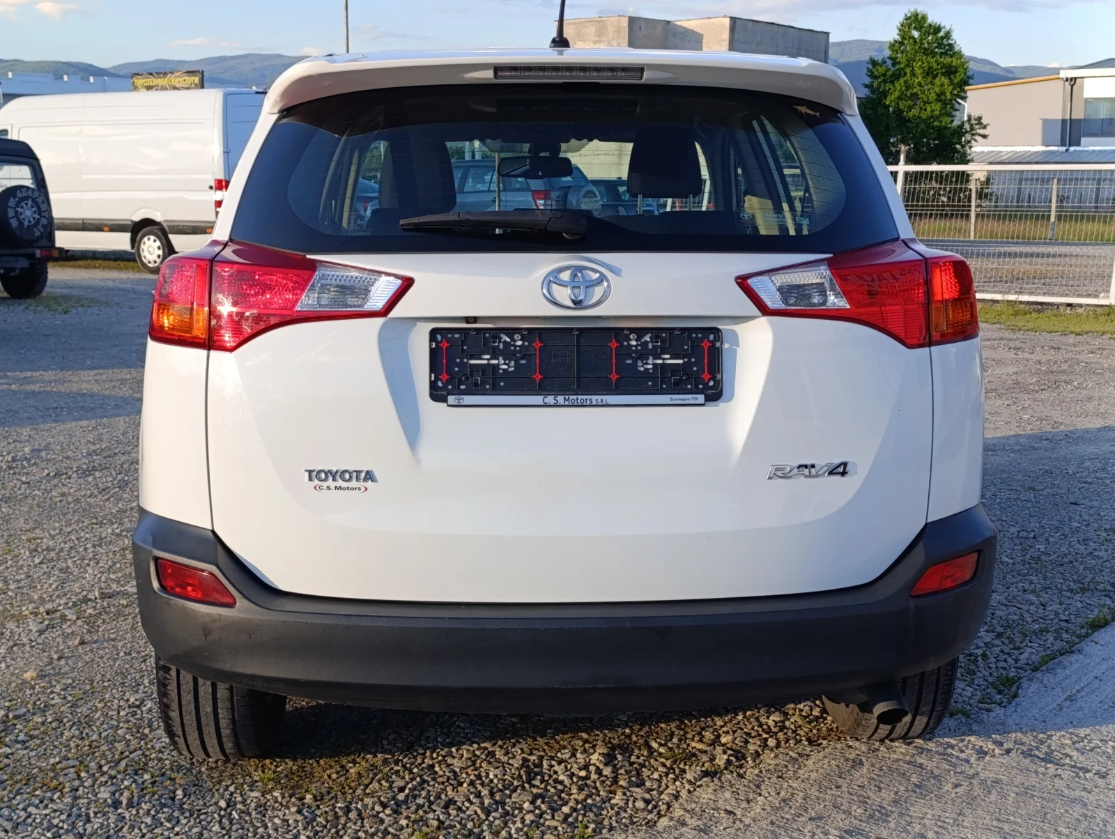 Toyota Rav4 2.0 D4-d - изображение 3