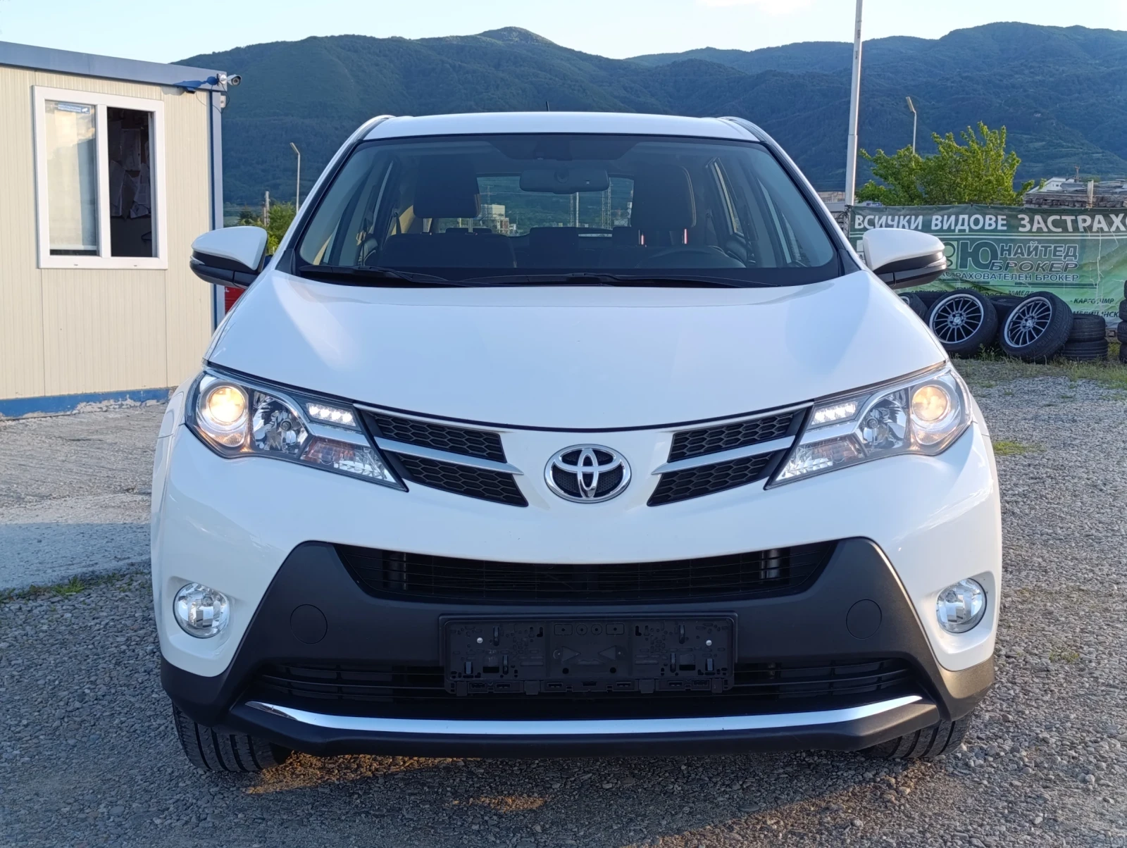Toyota Rav4 2.0 D4-d - изображение 6