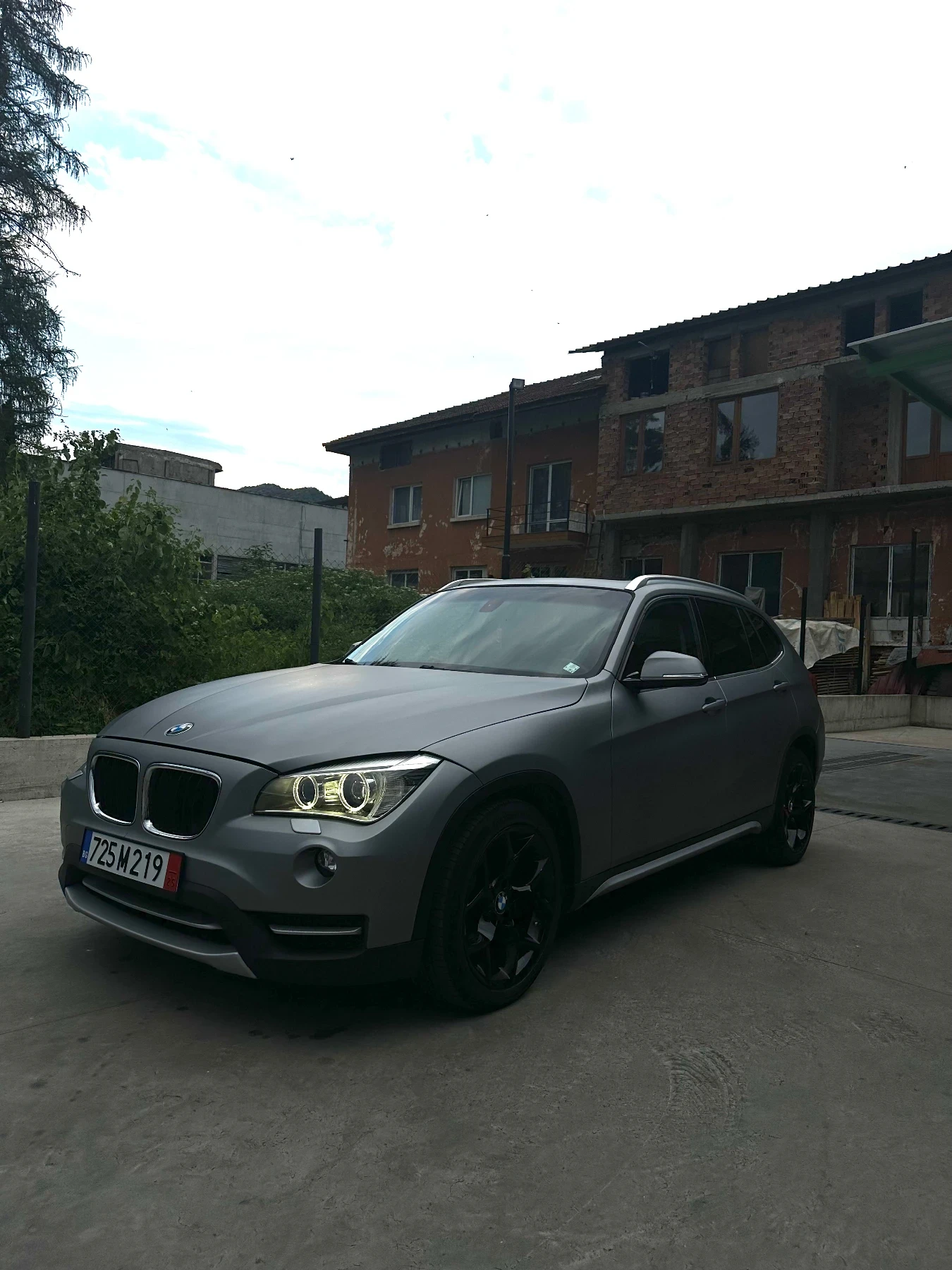 BMW X1 Powder Ride Edition - изображение 3