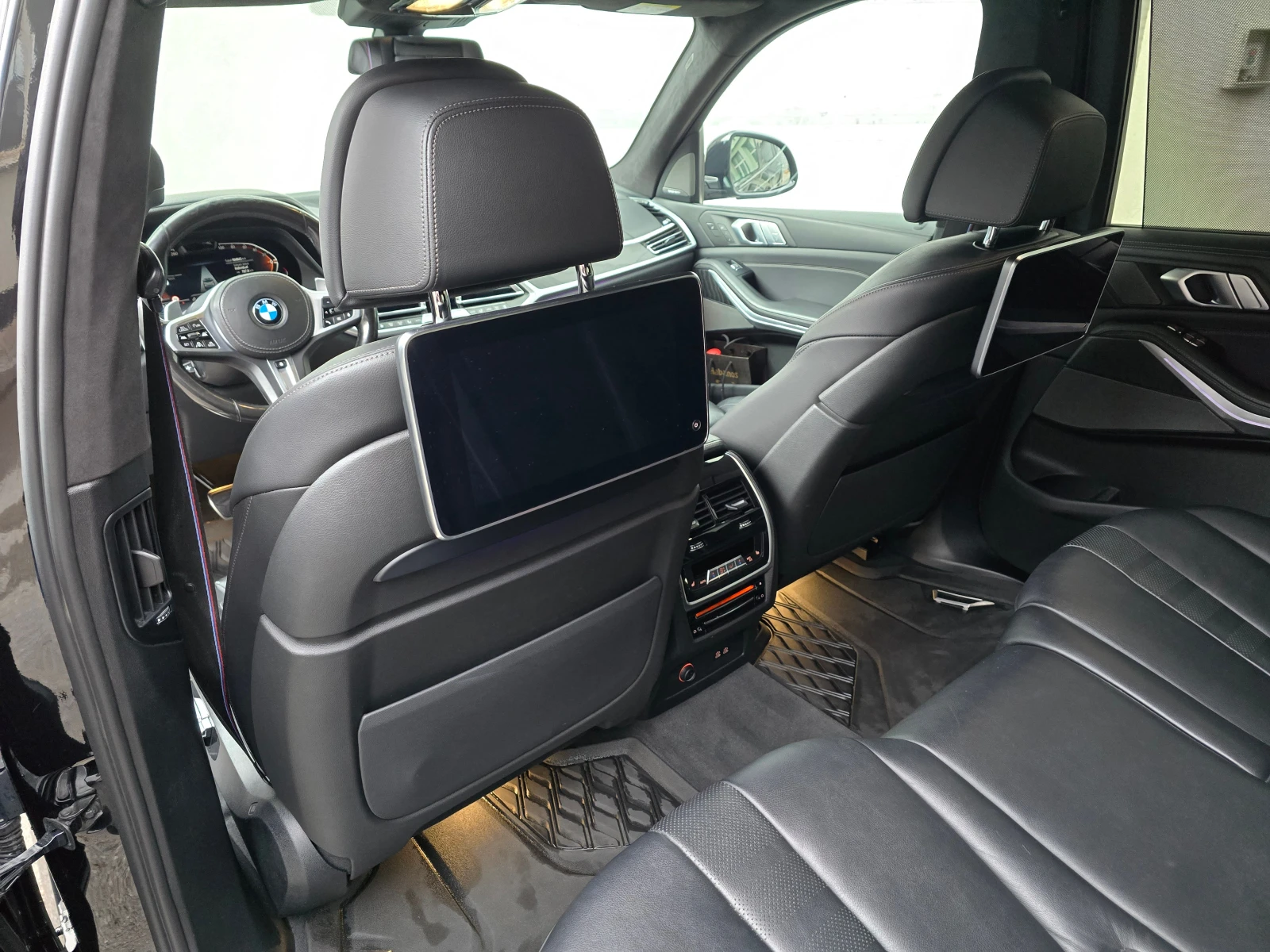 BMW X7 40d M Paket 6+ 1 - изображение 7