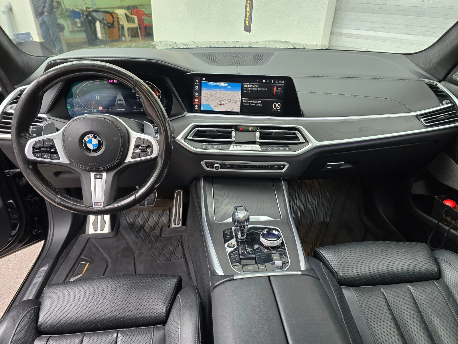 BMW X7 40d M Paket 6+ 1 - изображение 9