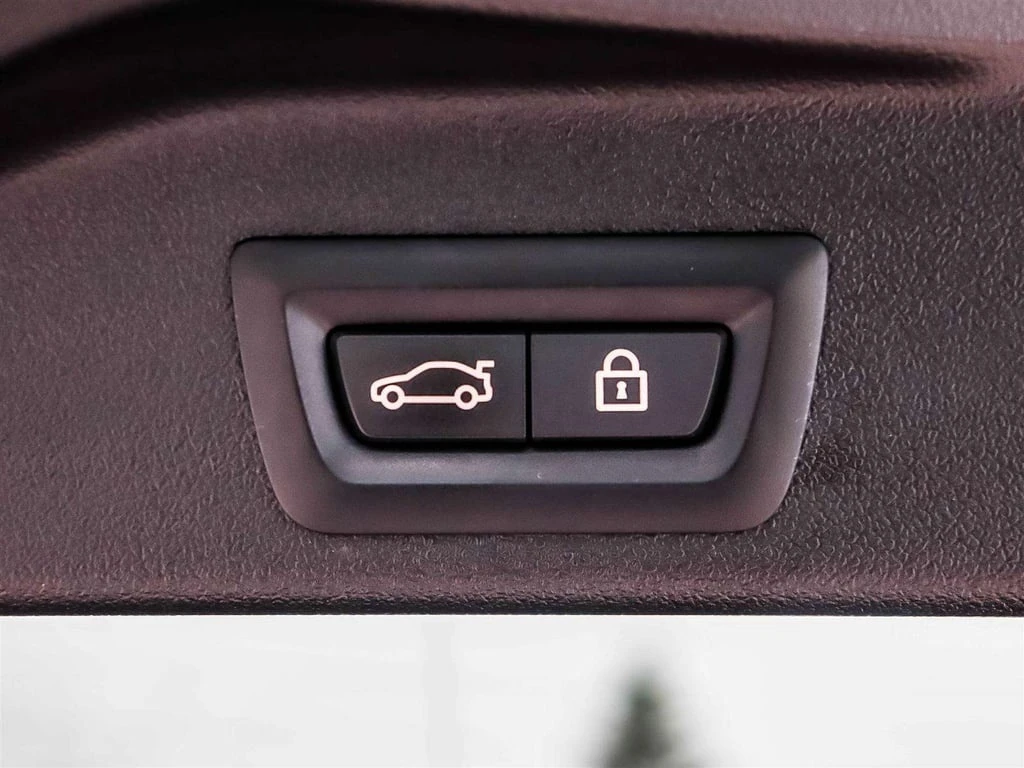 BMW X5 xDrive40i  CARFAX | Mobile.bg � ����������� 16