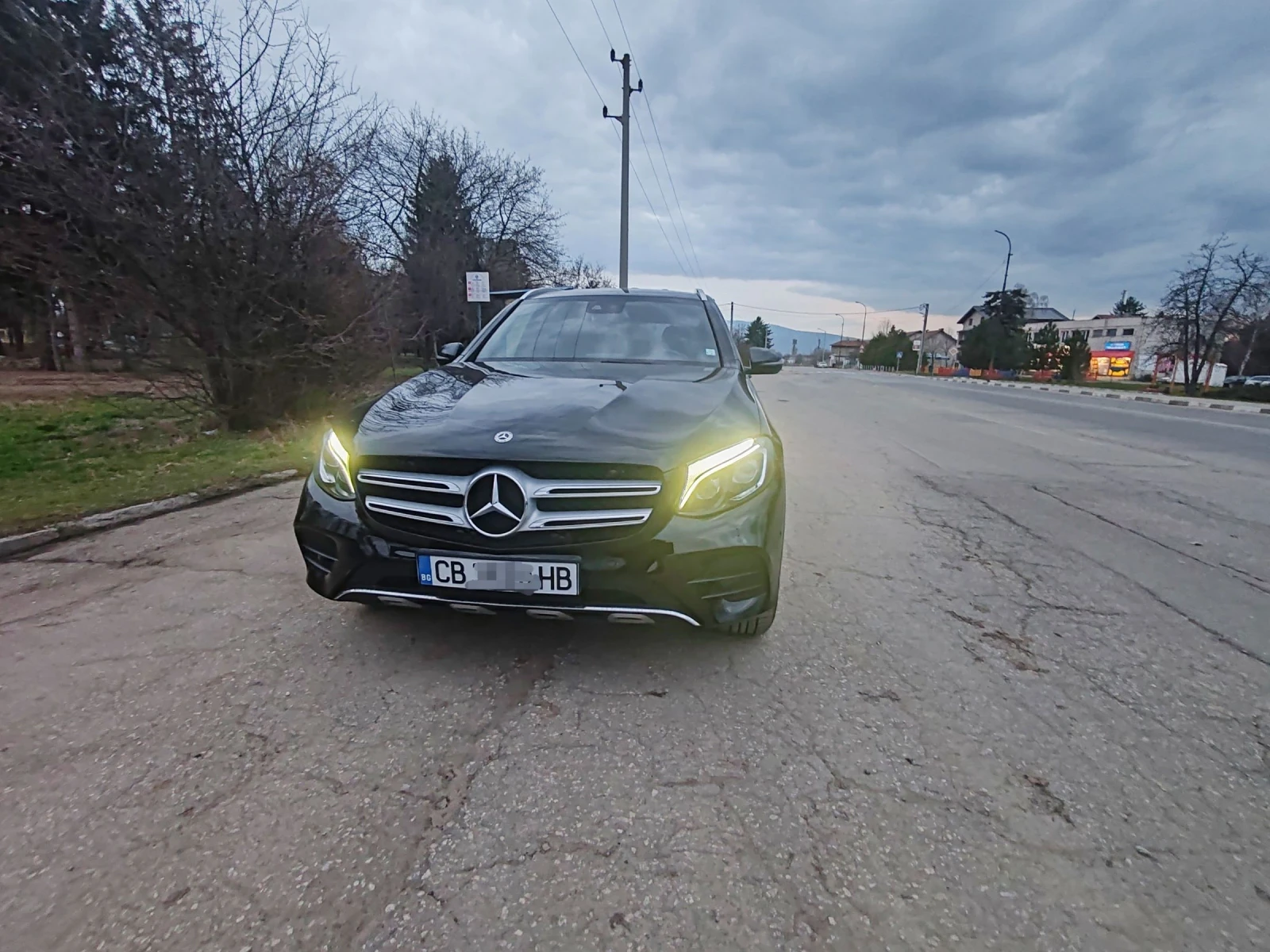 Mercedes-Benz GLC 250 AMG LINE, снимка 9 - Автомобили и джипове - 53713744