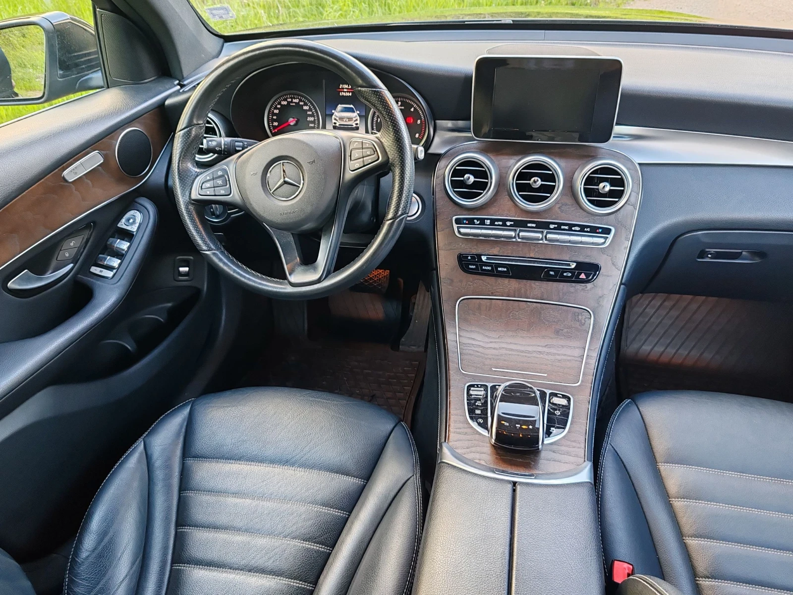 Mercedes-Benz GLC 250 AMG LINE, снимка 13 - Автомобили и джипове - 53808202
