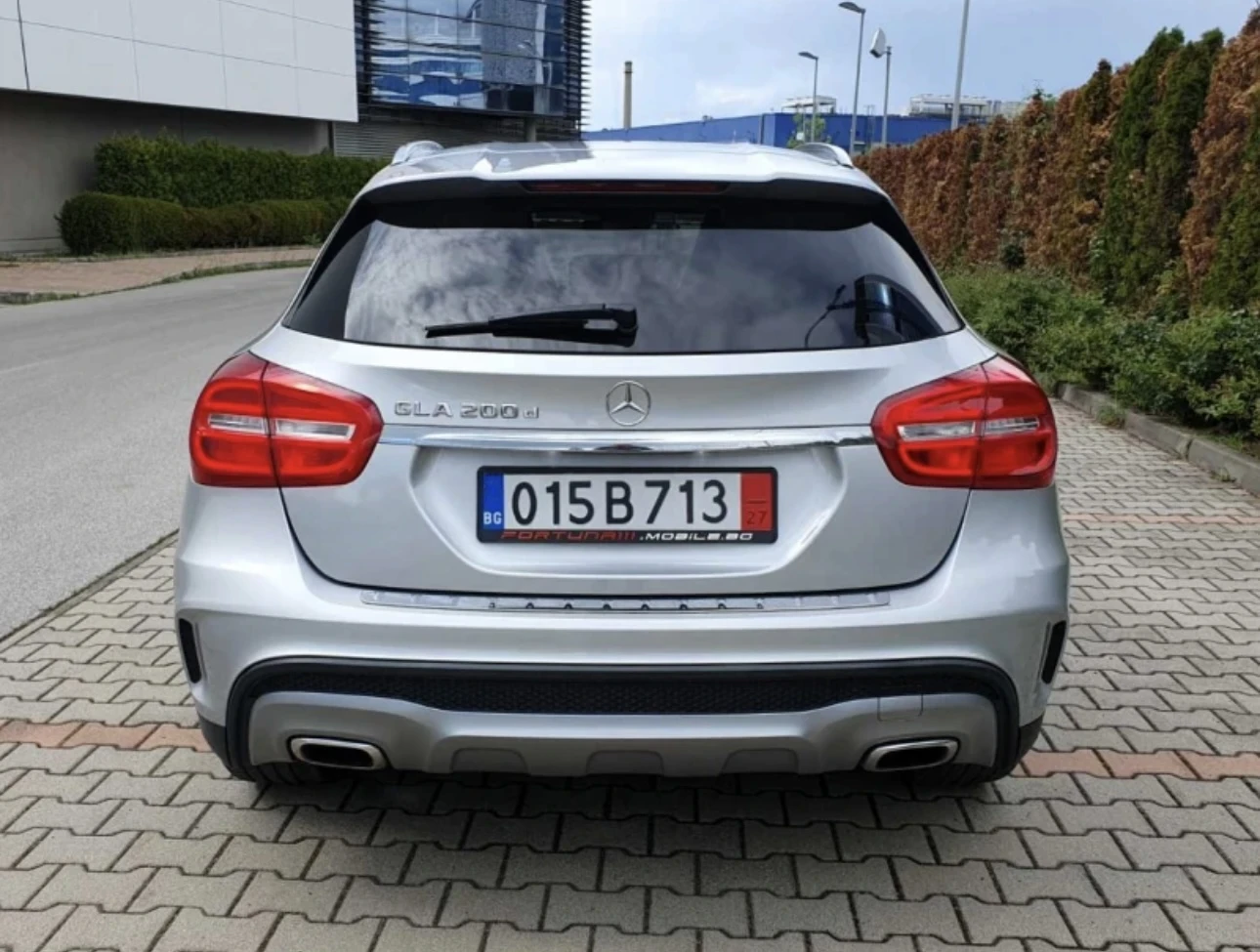 Mercedes-Benz GLA 220 AMG-Line | Apple CarPlay | Backup Camera , снимка 6 - Автомобили и джипове - 54072633