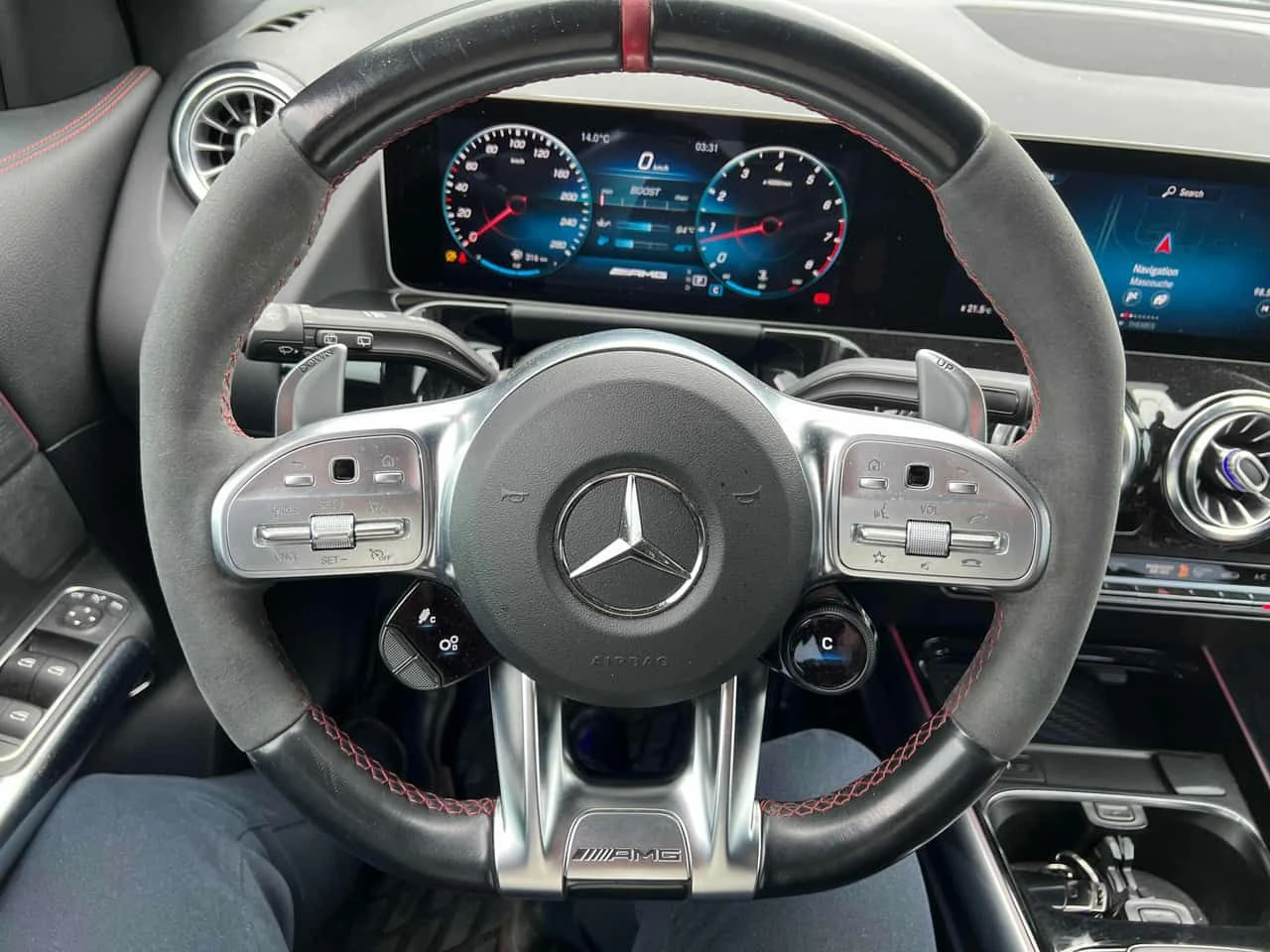 Mercedes-Benz GLA AMG 35 /360/DISTRONIC/BURMESTER , снимка 12 - Автомобили и джипове - 54379067
