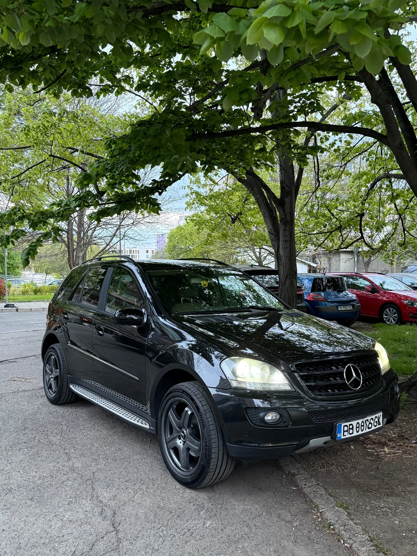 Mercedes-Benz ML 320 CDI  НА ПРУЖИНИ, снимка 2 - Автомобили и джипове - 54542846