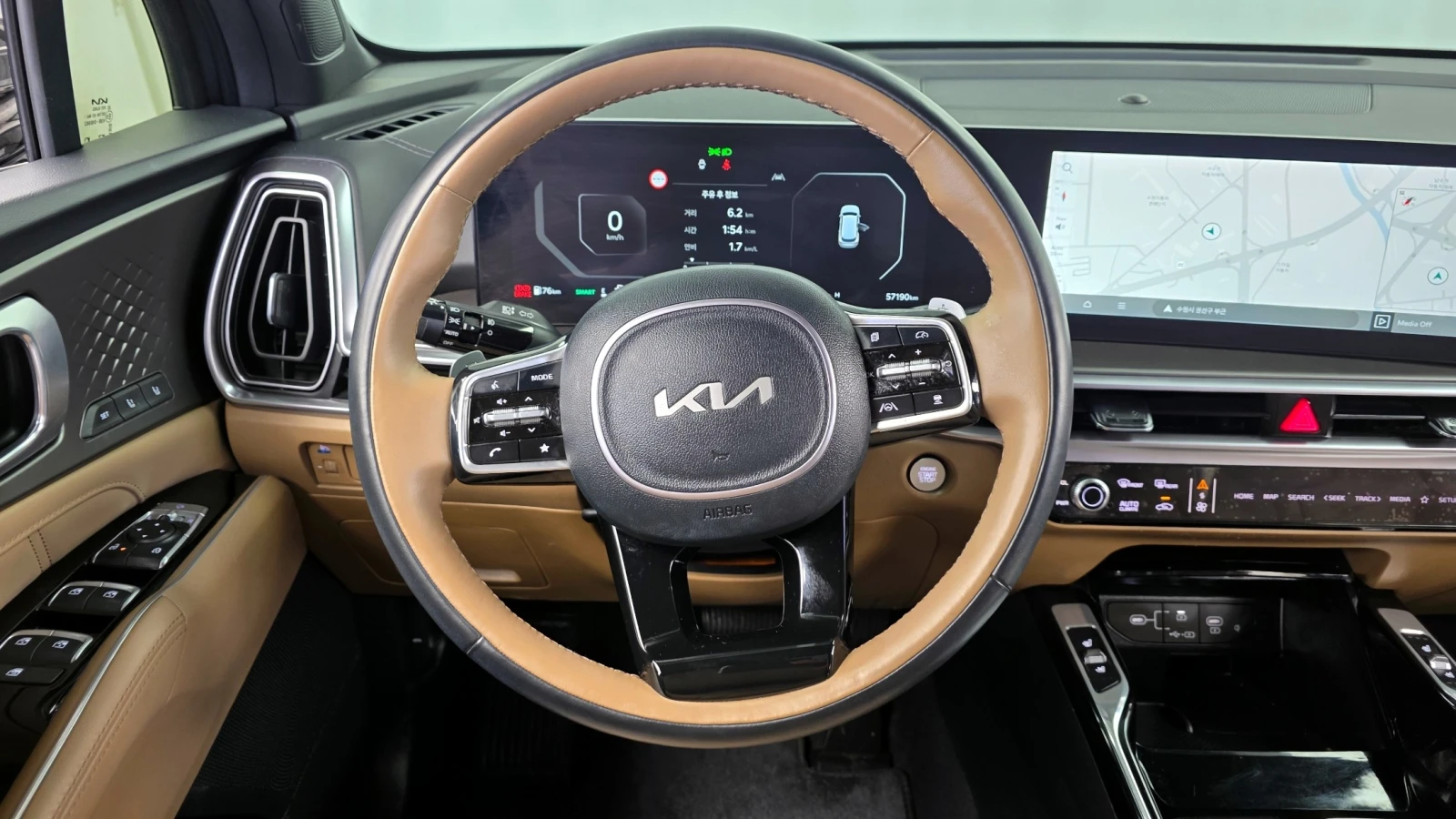 Kia Sorento 2.5 T-GDi 4WD | 7 места | Адаптивен круиз контрол, снимка 10 - Автомобили и джипове - 54585225