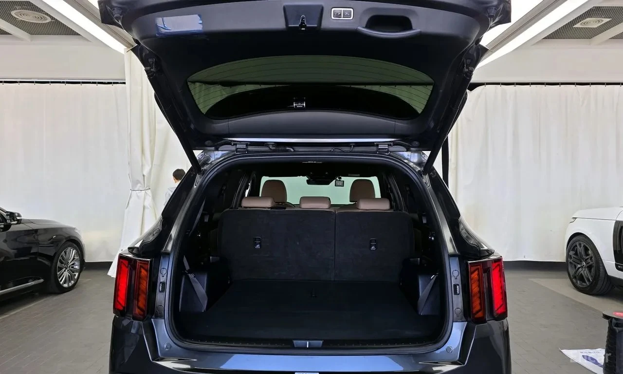 Kia Sorento 2.5 T-GDi 4WD | 7 места | Адаптивен круиз контрол, снимка 5 - Автомобили и джипове - 54585225