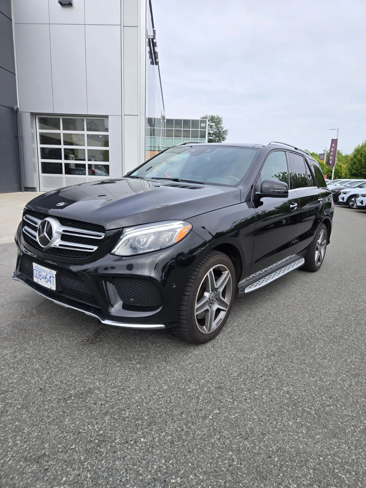 Mercedes-Benz GLE 400 ДИСТРОНИК * ПАНОРАМА * 360 * HARMAN KARDON, снимка 6 - Автомобили и джипове - 54672241