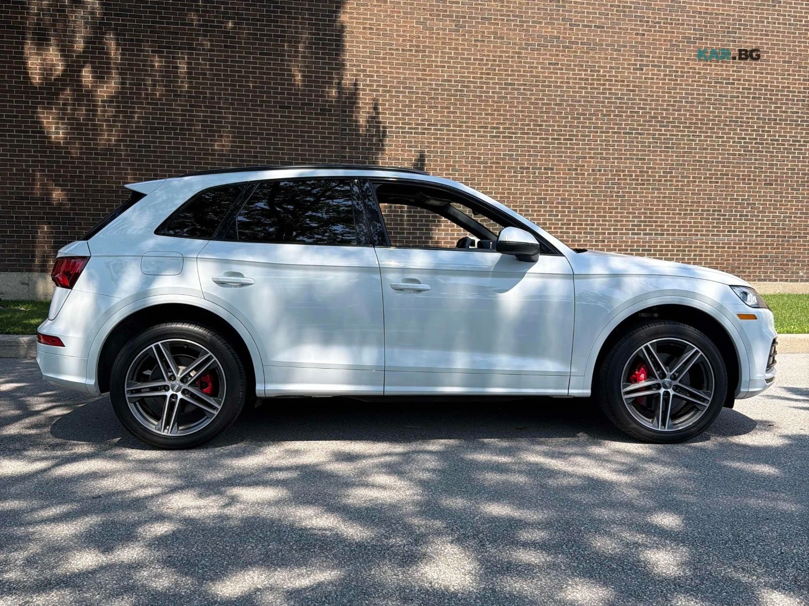 Audi SQ5 TECHNIK ЦЕНА ДО БЪЛГАРИЯ РЕГИСТРАЦИЯ & АВТОКРЕДИТ, снимка 3 - Автомобили и джипове - 55406295