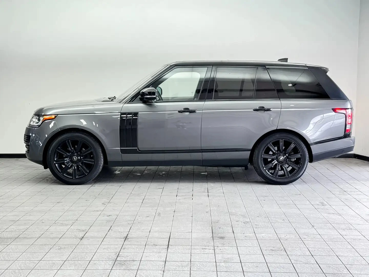 Land Rover Range rover TD6 HSE* 360* LANE* ОБДУХ* ПАНО, снимка 2 - Автомобили и джипове - 55444931