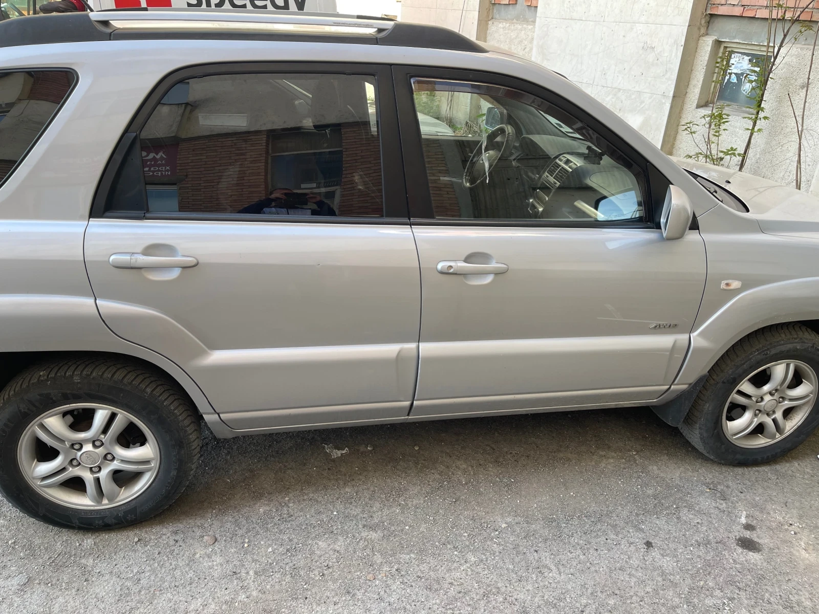 Kia Sportage, снимка 4 - Автомобили и джипове - 55650320