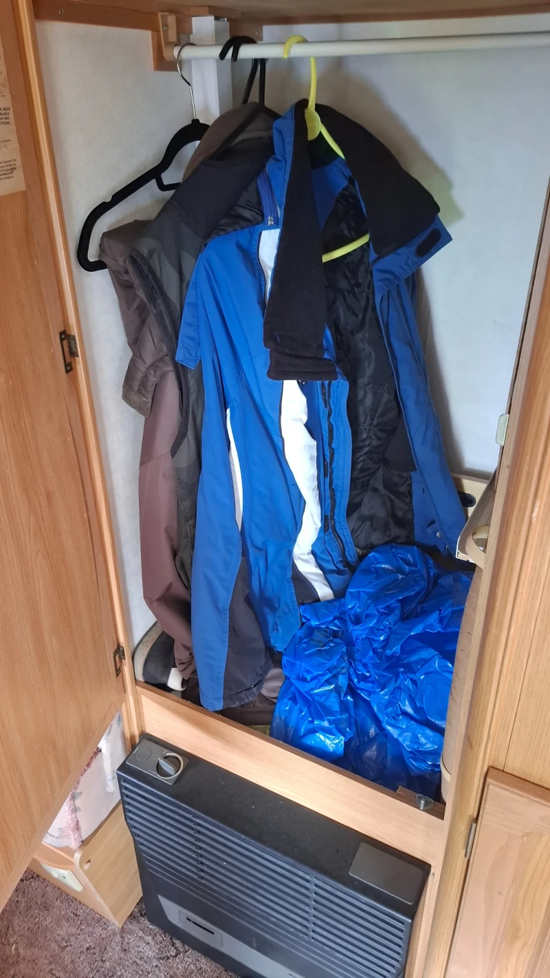 Каравана Avondale, снимка 13 - Каравани и кемпери - 51032164