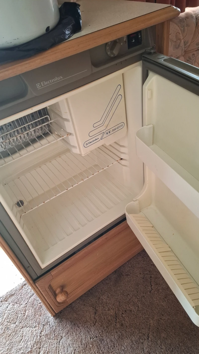 Каравана Avondale, снимка 8 - Каравани и кемпери - 51032164