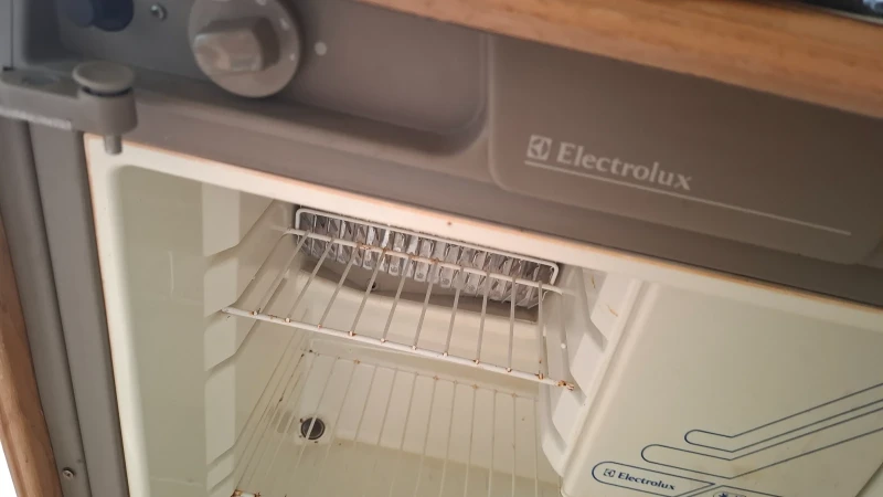 Каравана Avondale, снимка 7 - Каравани и кемпери - 51032164