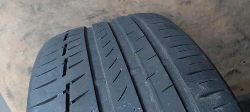 Гуми Летни 245/40R18, снимка 2 - Гуми и джанти - 35130003