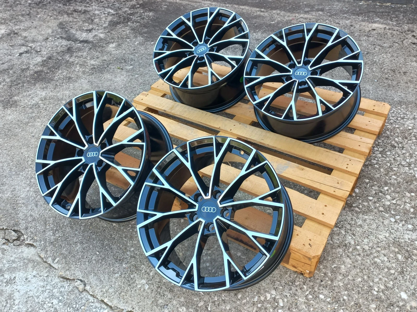 Джанти за Audi, снимка 10 - Гуми и джанти - 56017006