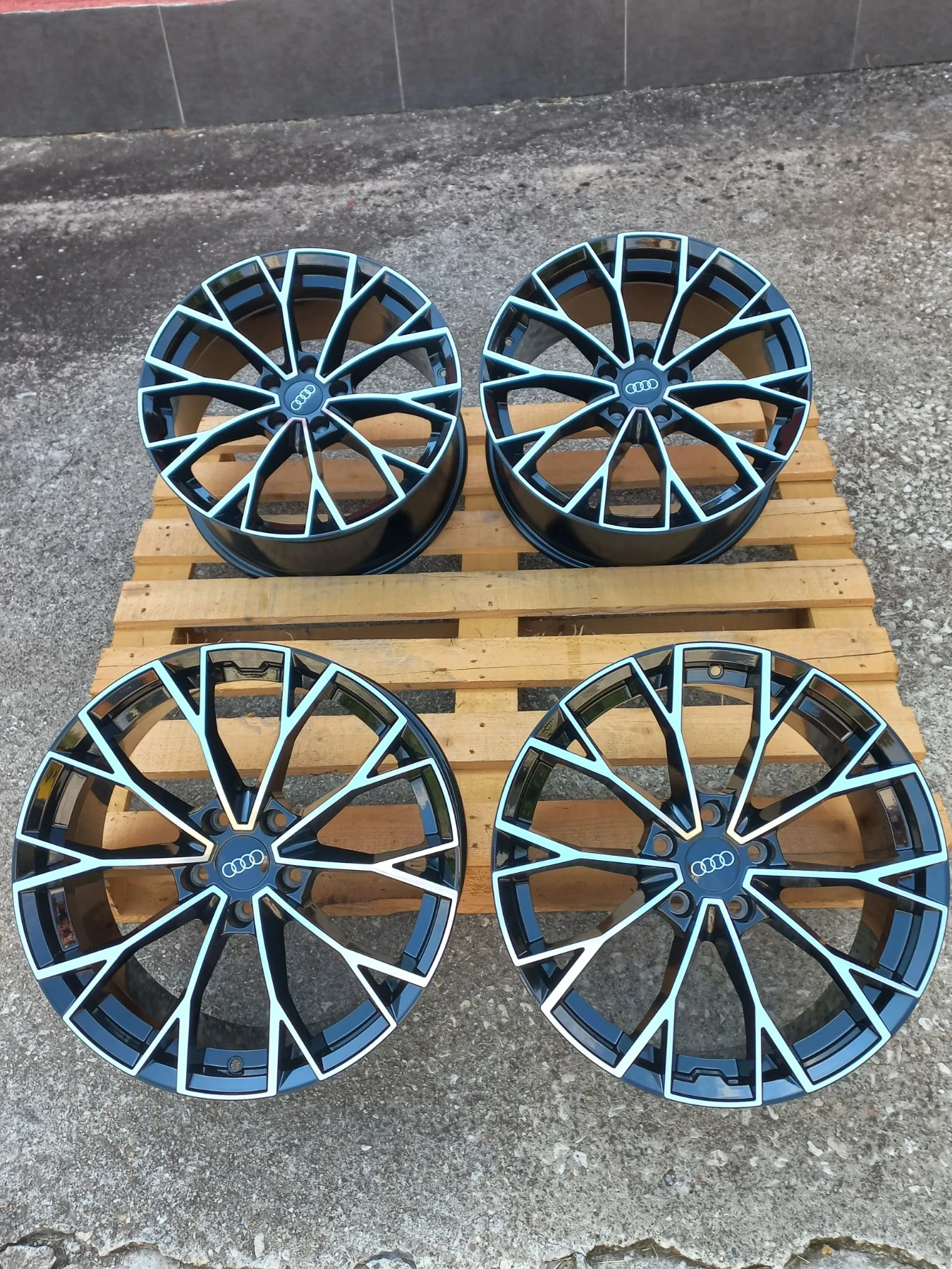 Джанти за Audi, снимка 7 - Гуми и джанти - 56017006