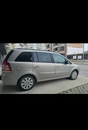 Opel Zafira B, снимка 1