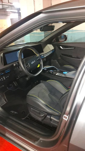 Kia EV6 GT, снимка 11