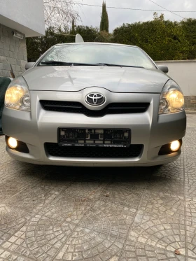 Toyota Corolla verso 2.2 D-4D, снимка 2