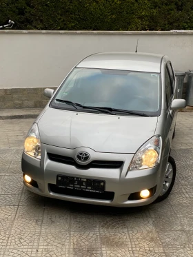 Toyota Corolla verso 2.2 D-4D, снимка 1