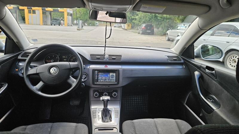 VW Passat, снимка 8 - Автомобили и джипове - 46486381