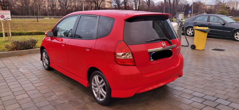 Honda Jazz Sport, снимка 3 - Автомобили и джипове - 48644596