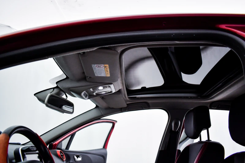 Renault Clio 1.5 DCI, снимка 13 - Автомобили и джипове - 50851322