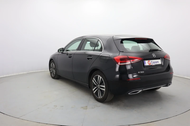 Mercedes-Benz A 180, снимка 4 - Автомобили и джипове - 52640596