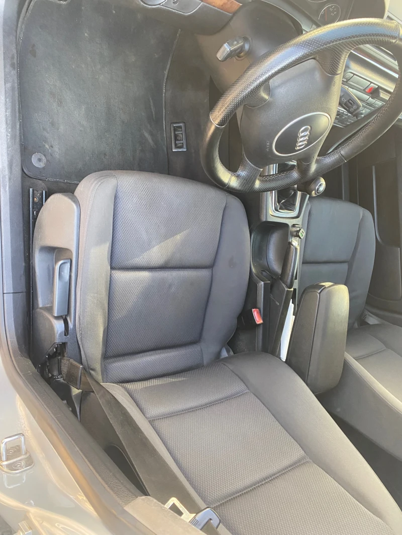 Audi A4 1, 9 tdi 131 коня, снимка 13 - Автомобили и джипове - 52849910