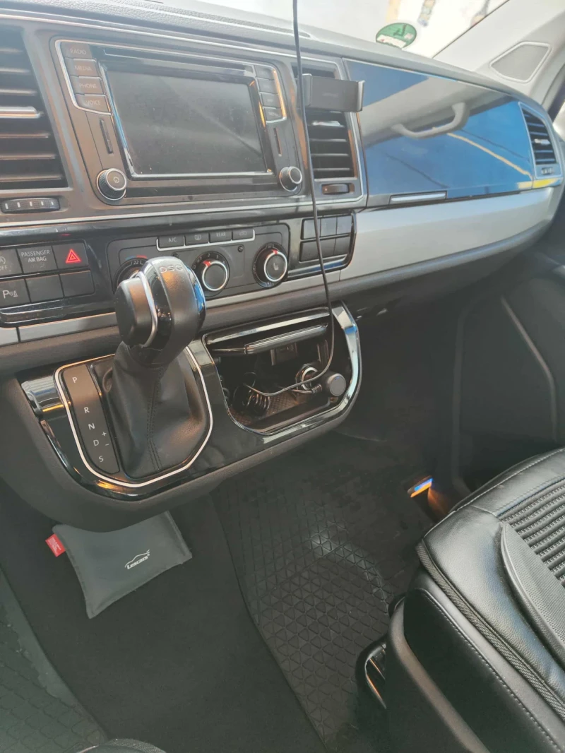 VW Multivan, снимка 8 - Автомобили и джипове - 53062088