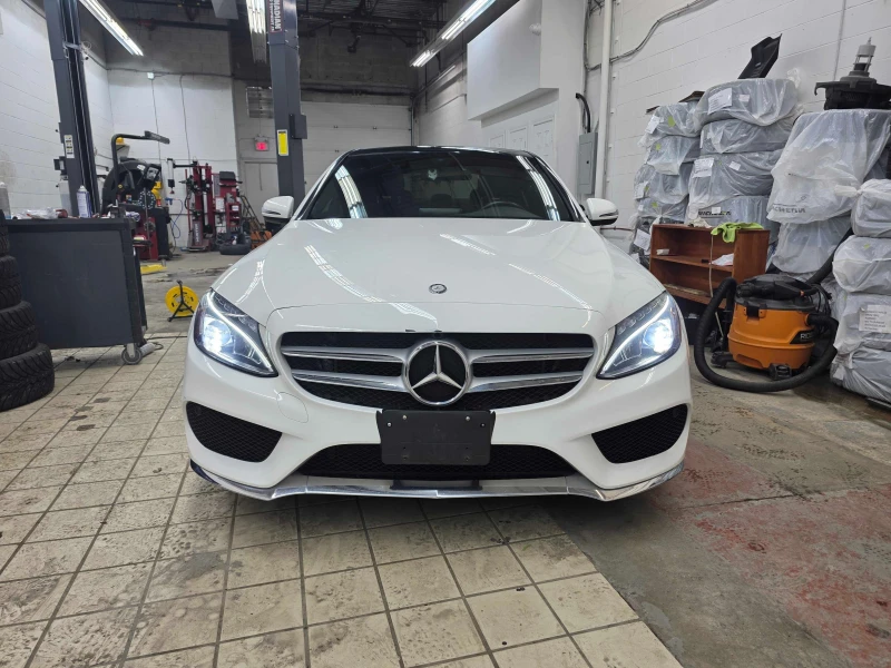 Mercedes-Benz C 300 * * CARFAX * * АВТО КРЕДИТ * * , снимка 2 - Автомобили и джипове - 53237652