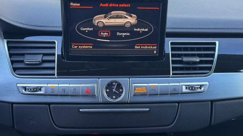 Audi A8 4.0 BiTFSI, снимка 11 - Автомобили и джипове - 53541830
