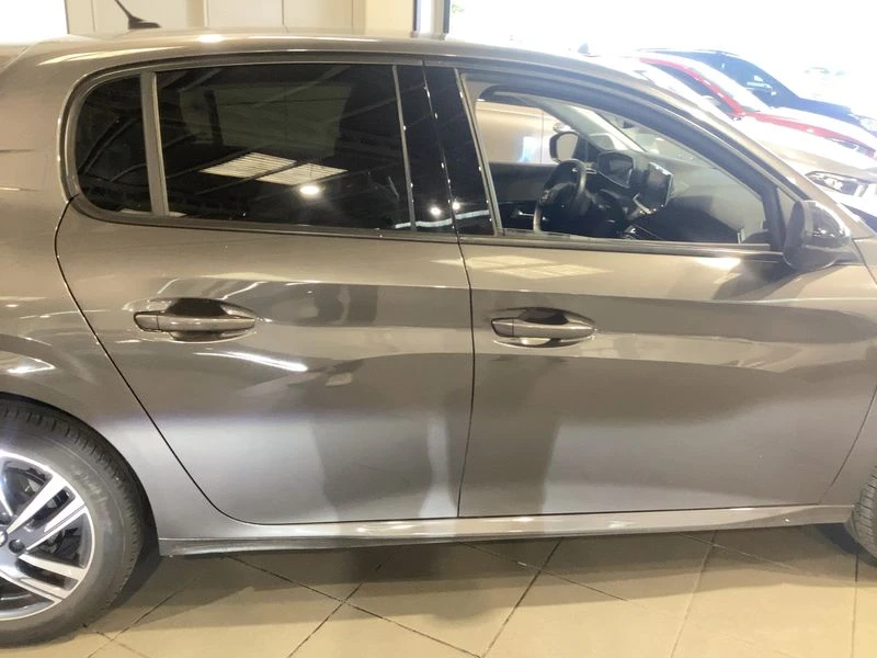 Peugeot 208 208 1.5 Blue-HDi Allure Pack, снимка 10 - Автомобили и джипове - 55382775