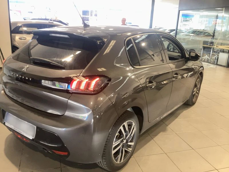 Peugeot 208 208 1.5 Blue-HDi Allure Pack, снимка 8 - Автомобили и джипове - 55382775