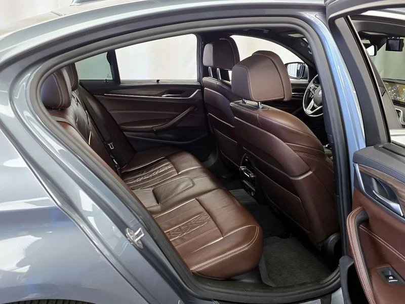 BMW 530 530I M Sports Plus, снимка 16 - Автомобили и джипове - 55505395