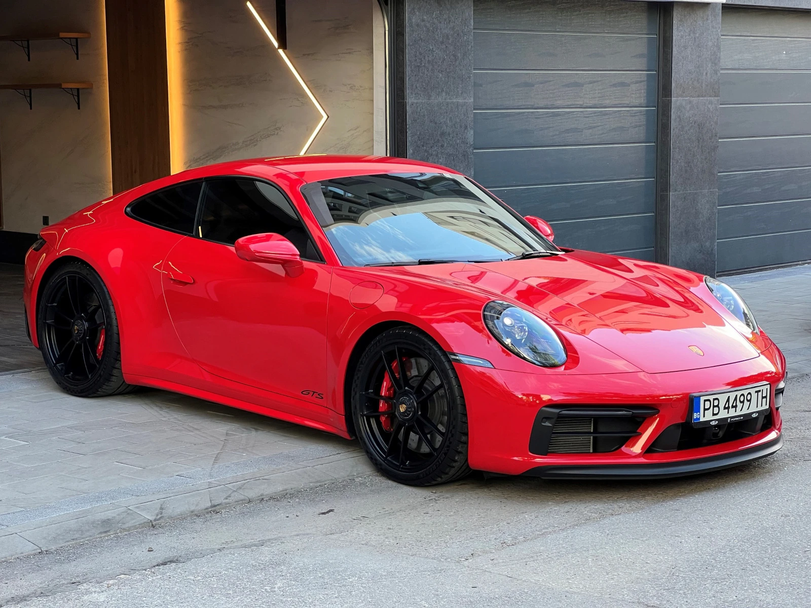 Porsche 911 Carrera 4 GTS / Sport Chrono  - [1] 