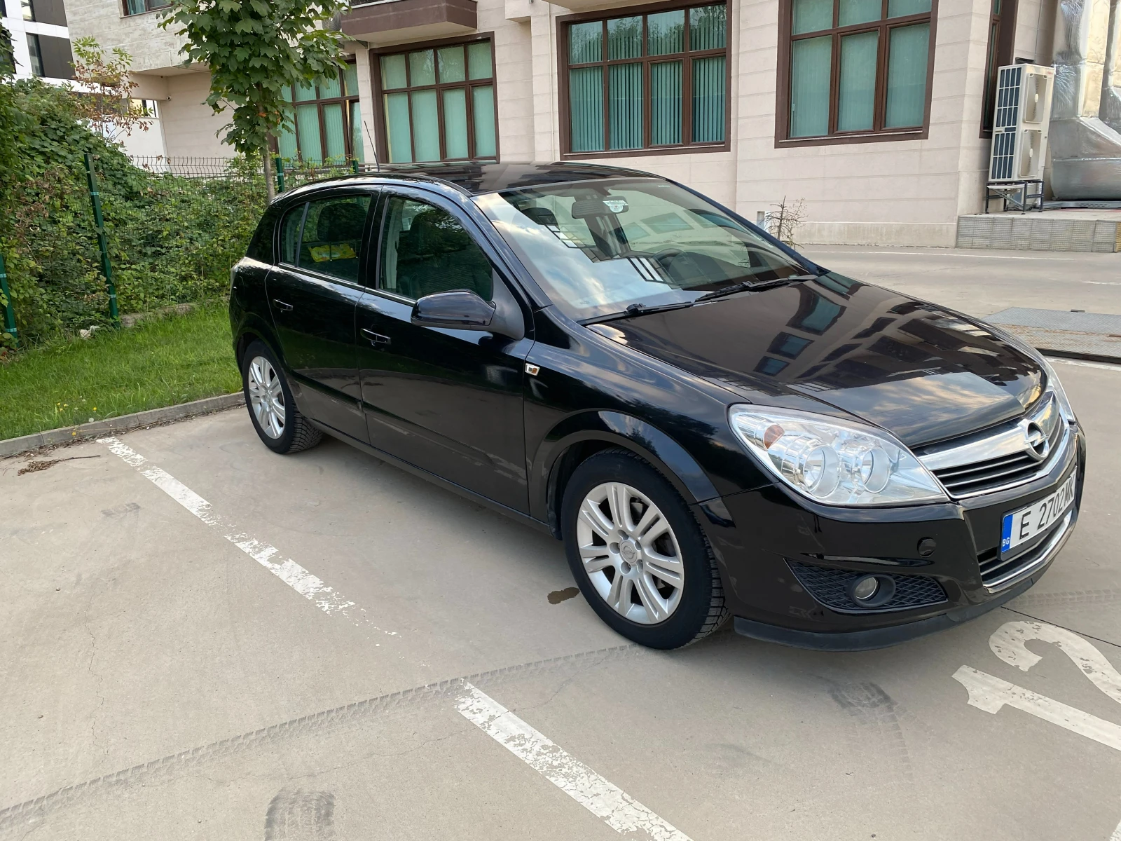 Opel Astra H 1.6i-COSMO / Газ / Автоматик - изображение 7