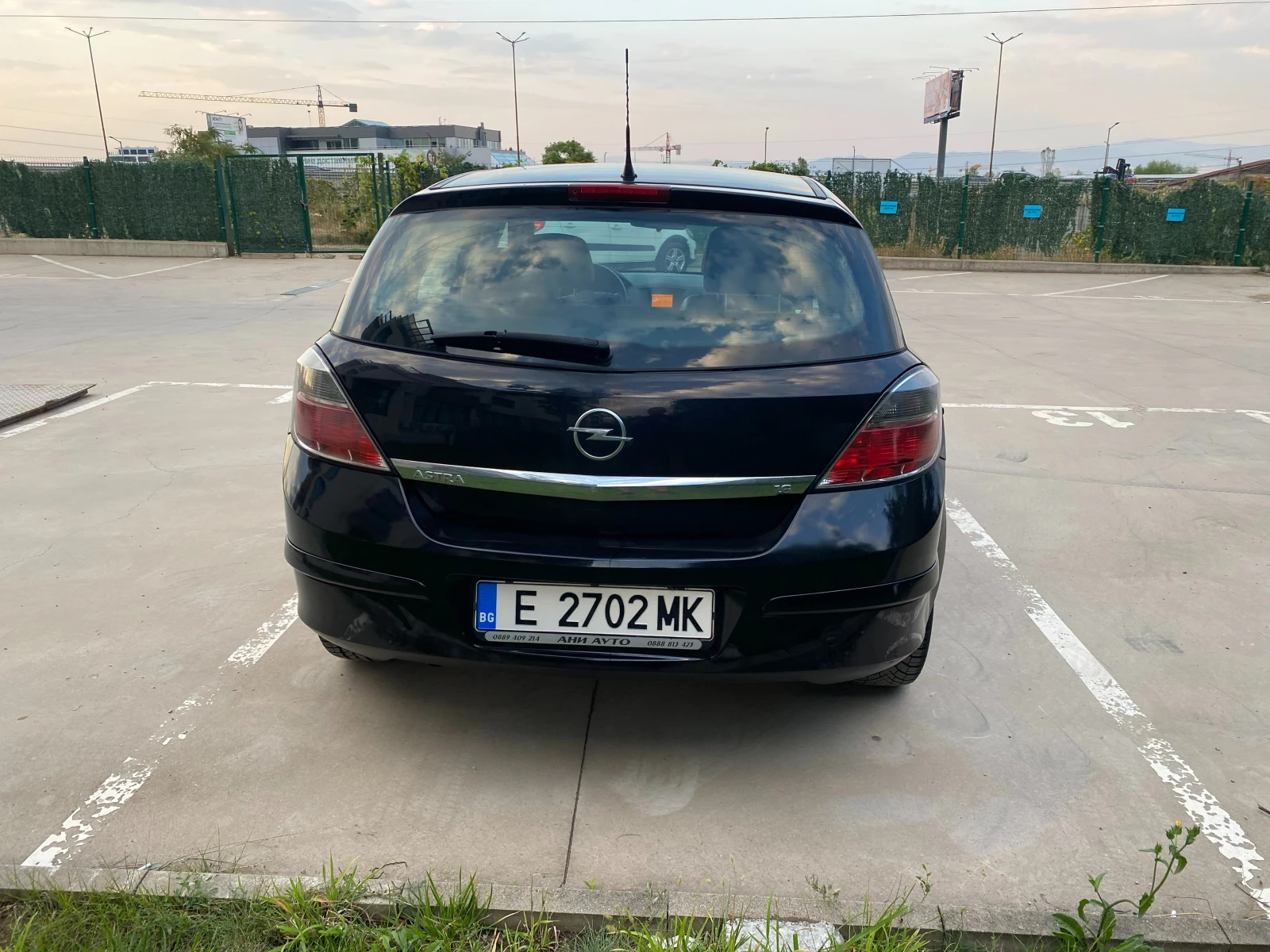 Opel Astra H 1.6i-COSMO / Газ / Автоматик - изображение 4