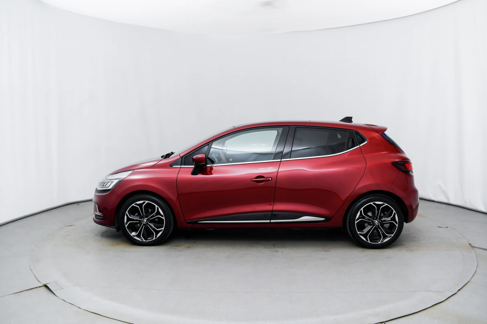 Renault Clio 1.5 DCI - изображение 5