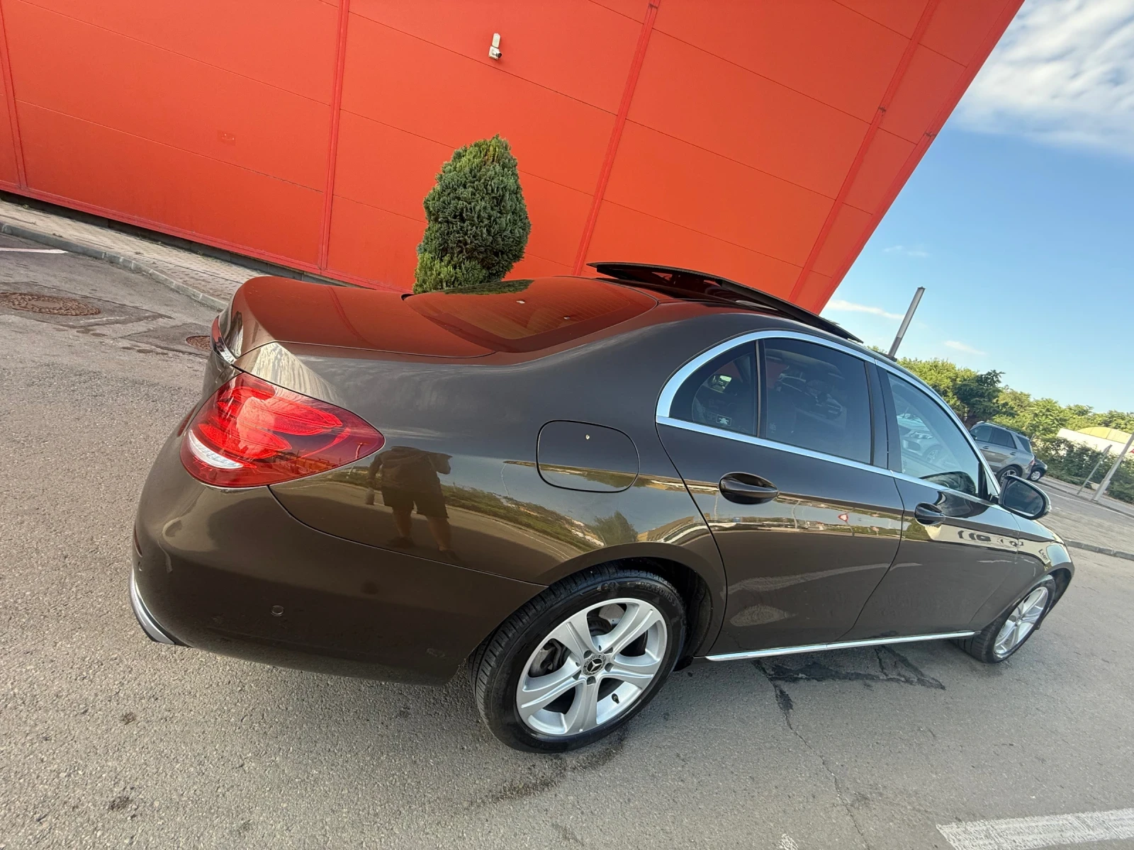 Mercedes-Benz E 350 Панорама* 258кс* 9G* Distronik - изображение 4