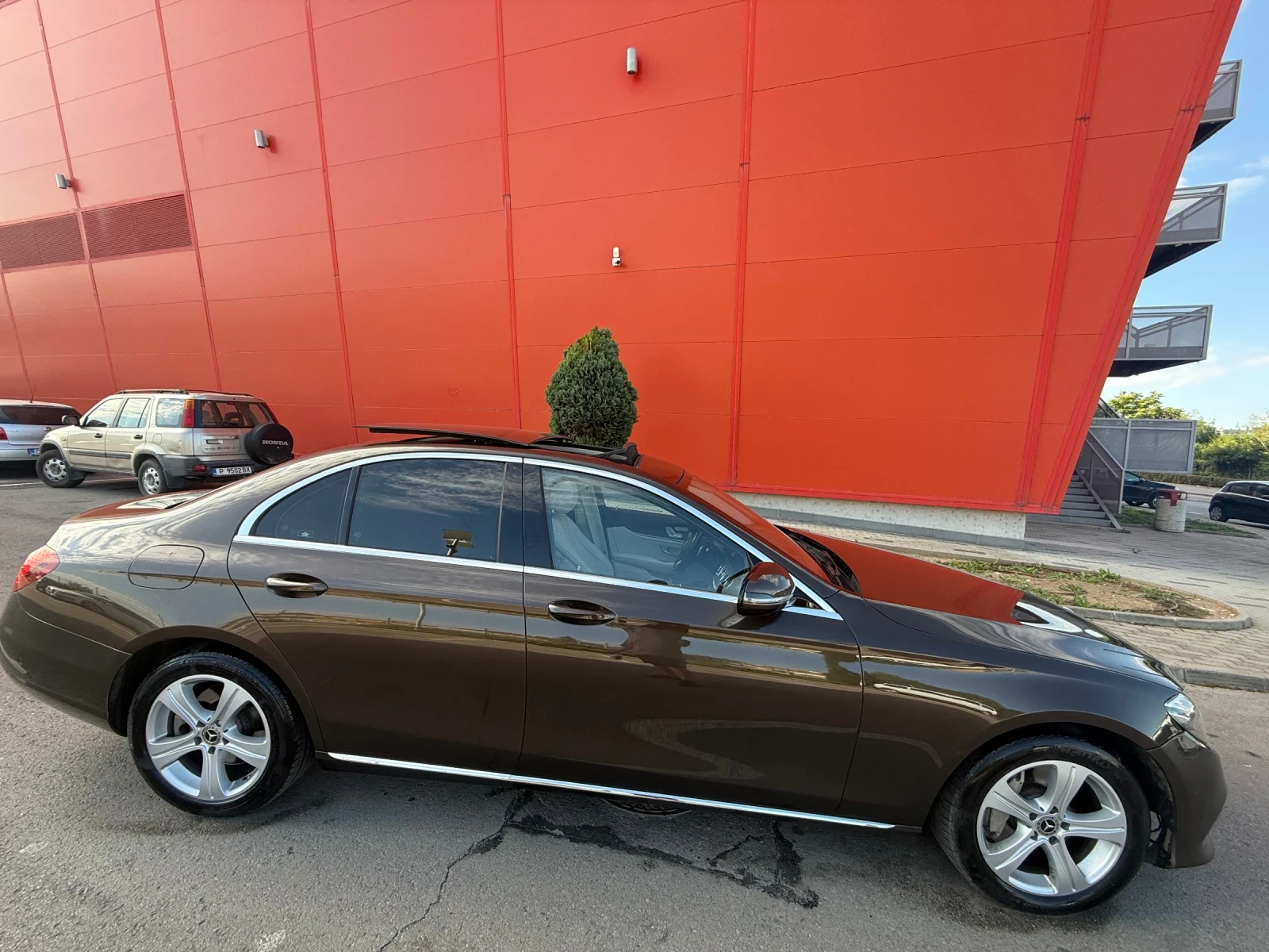 Mercedes-Benz E 350 Панорама* 258кс* 9G* Distronik - изображение 3