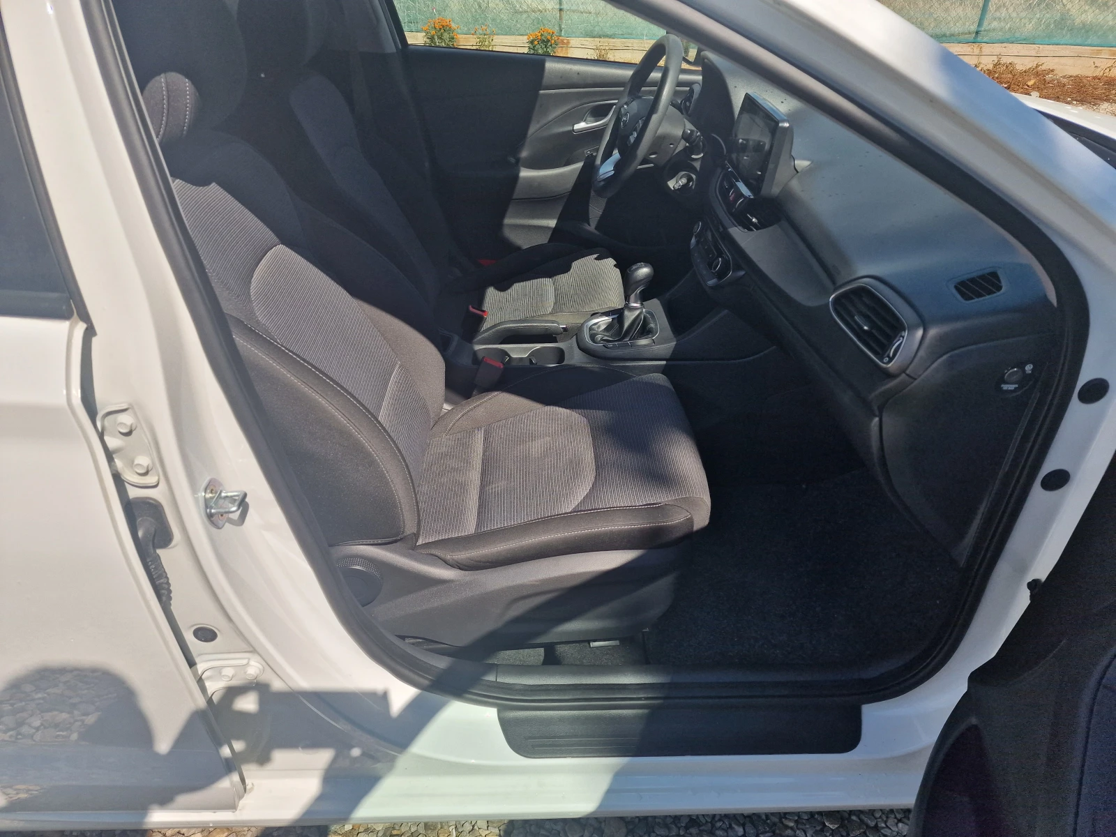 Hyundai I30 1.6CRDi Euro 6B - изображение 9