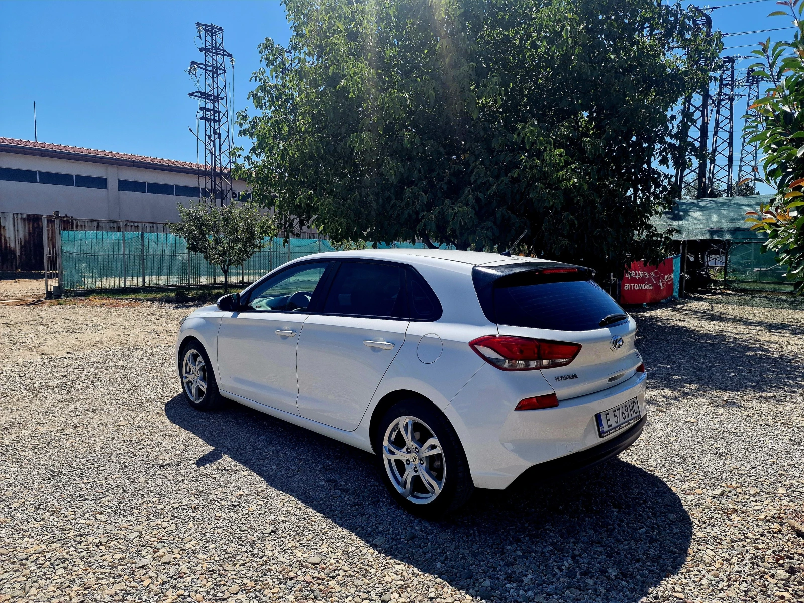 Hyundai I30 1.6CRDi Euro 6B - изображение 6