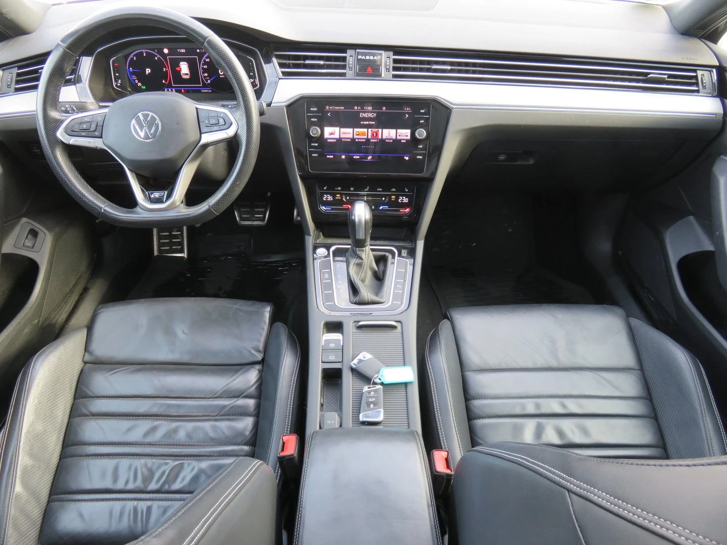VW Passat Elegance 2.0 TDI SCR DSG, снимка 6 - Автомобили и джипове - 54331221