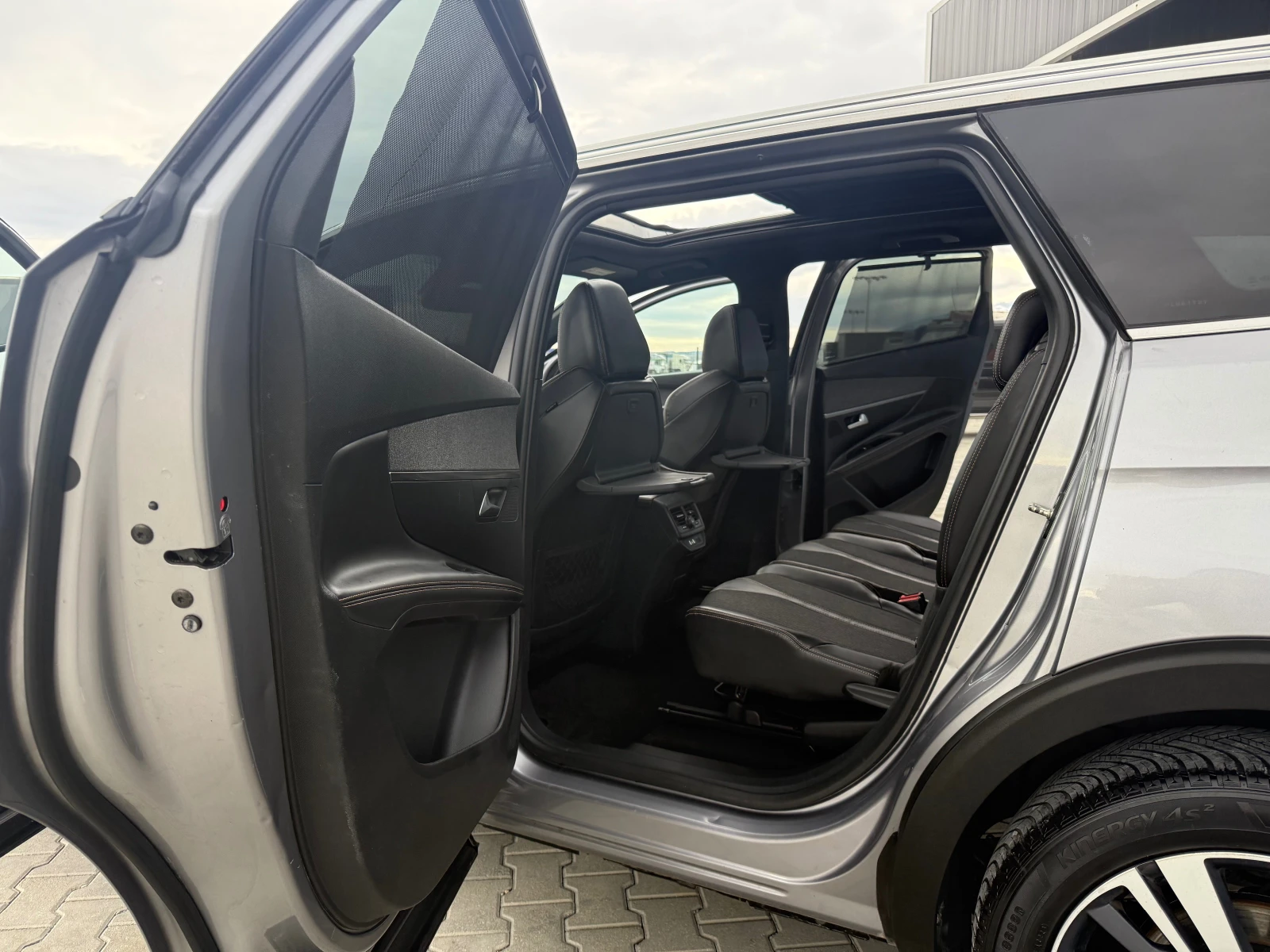 Peugeot 5008 1.6HDI 7 места  GT line Собствен лизинг !!!, снимка 12 - Автомобили и джипове - 54046636