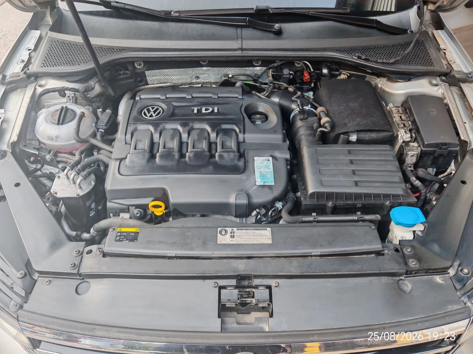 VW Passat 2.0 TDI * DSG* HIGHLINE* DIGITAL COCKPIT , снимка 17 - Автомобили и джипове - 55815434