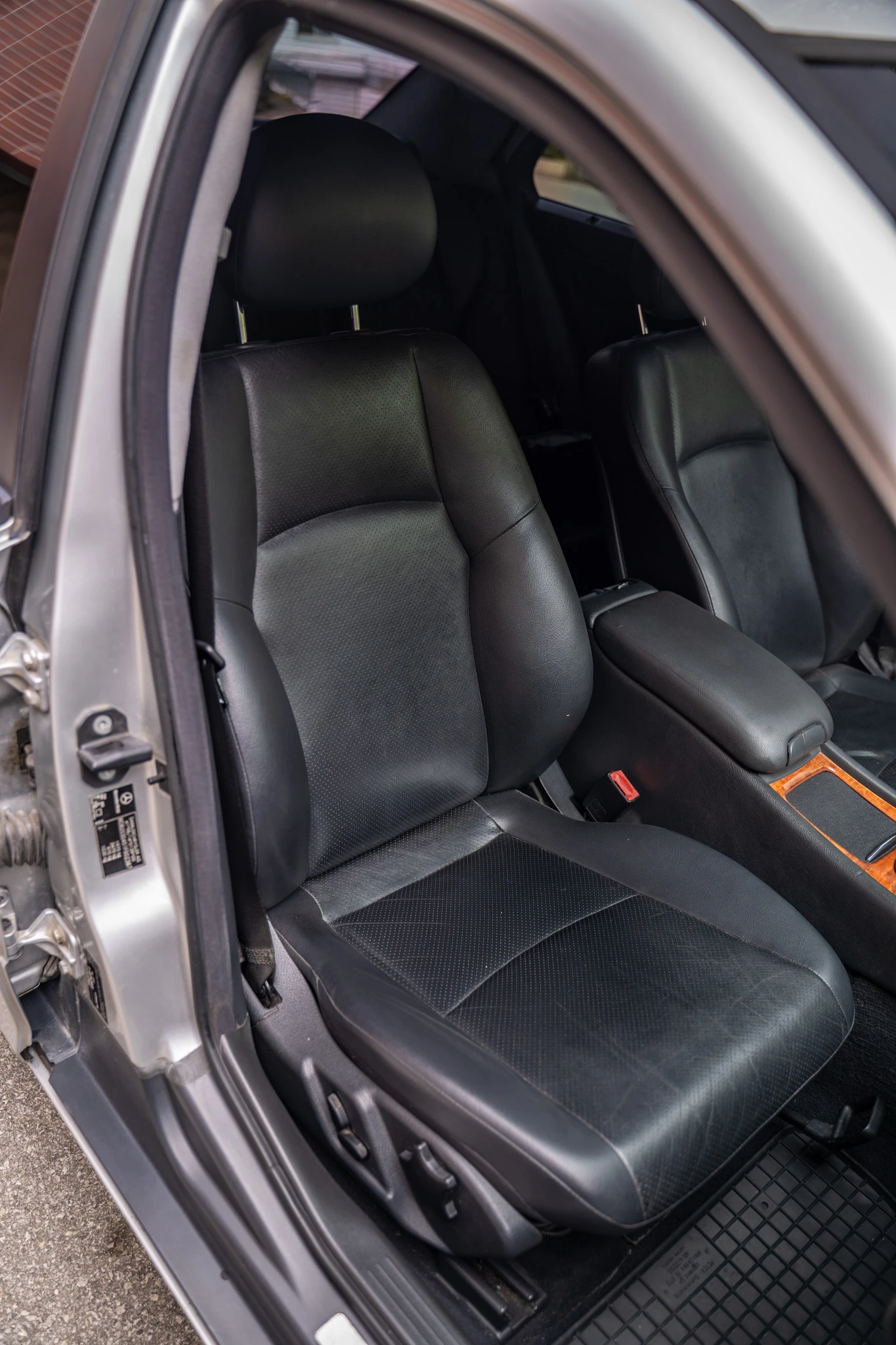 Mercedes-Benz C 200 Kompressor, снимка 11 - Автомобили и джипове - 54383329